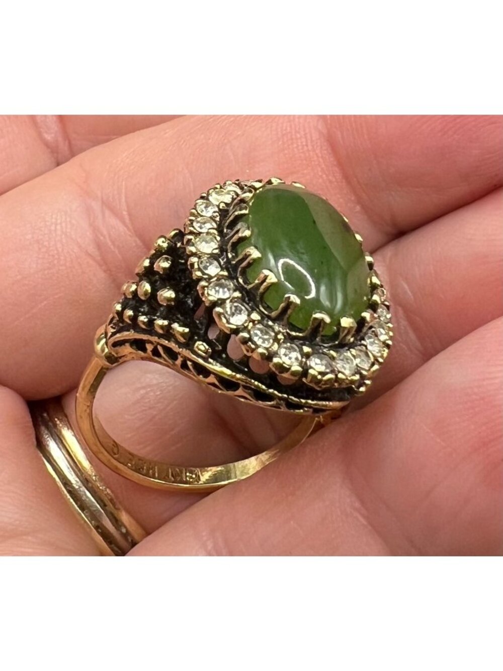 18K HGE Jade Ring Rhinestone Vintage Oval Stone Filigree Gold-Tone Size 7 Estate